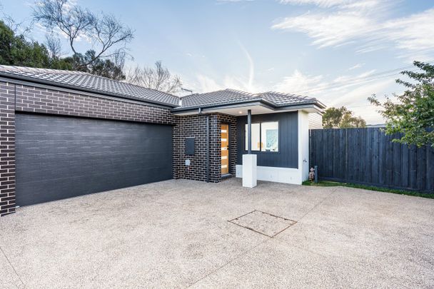 Brand New, High Quality Townhouses - AVAILABLE FOR 6 OR 12 MONTHS! - Photo 1