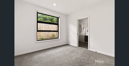 BRAND NEW TOWNHOUSE! - Photo 2