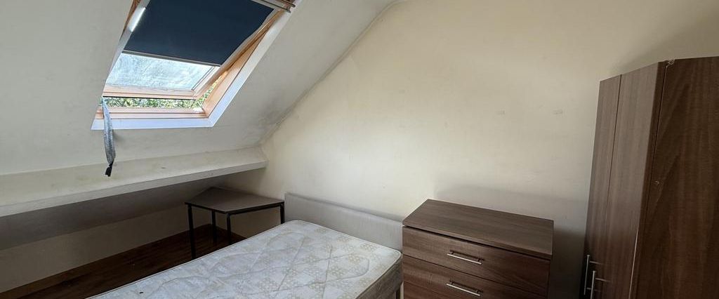 1 bedroom in a house share to rent - Photo 1