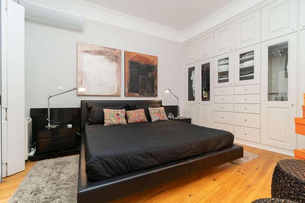 4 room luxury Flat for rent in Lisbon, Portugal - Photo 1
