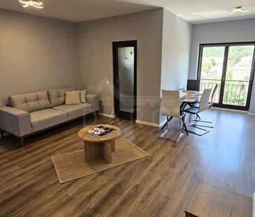 Închiriază Apartament 3 camere 1848 - Fotografie 5