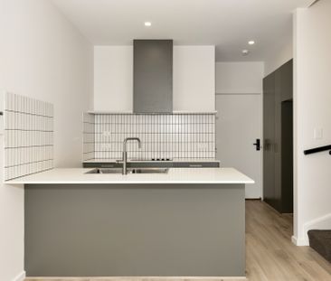 Whitlam Townhouse - Photo 1