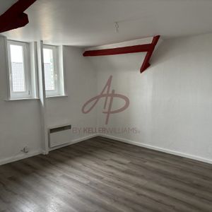 Location Appartement 1 pièce 26m² LA CHAPELLE D ARMENTIERES 59930 - Photo 2