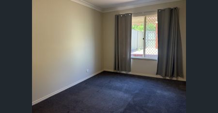 2/21 Bandon Street, Forbes NSW 2871 - Photo 3