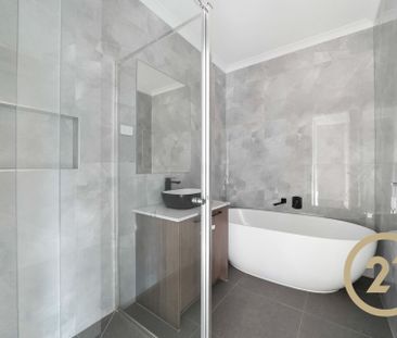 Live in Style - Photo 6