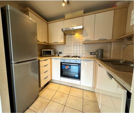 2 bedroom flat to rent - Photo 5