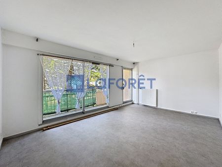 Apartment - Photo 2