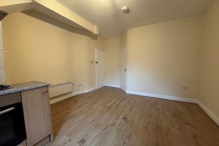 Wellesley Road, EASTBOURNE - Photo 2