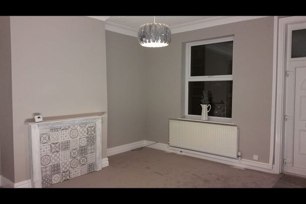 3 Bed Terraced House, Zoar Street, LS27 - Photo 1