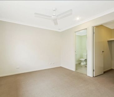 Contract crashed - elevated corner location - Photo 3