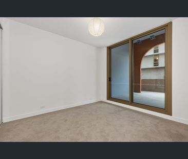 4/20 Wardens Walk, Coburg, Vic 3058 - Photo 2