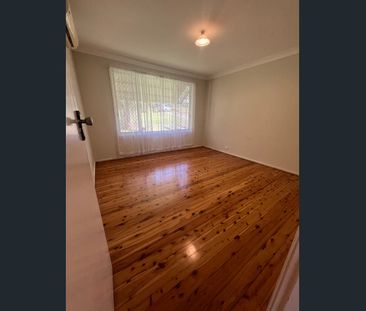 Convenient Location - Photo 4