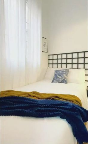 Calle del Divino Pastor, Madrid, Community of Madrid 28004 - Photo 2