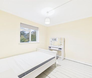 3 bedroom maisonette to rent - Photo 5