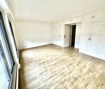 Paris XVème, Village Suisse, 4 Pièces avec Balcon et Parking et cha... - Photo 6