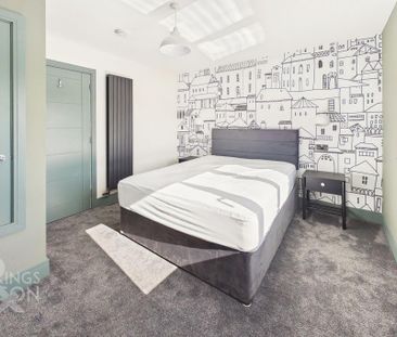 3 bedroom semi-detached house to rent - Photo 6