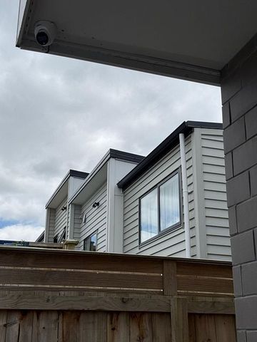 Modern 3BR Townhouse in Papakura - Photo 4