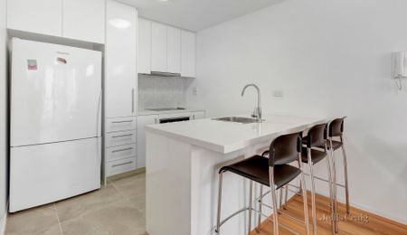 211/2 Olive York Way, Brunswick West - Photo 5