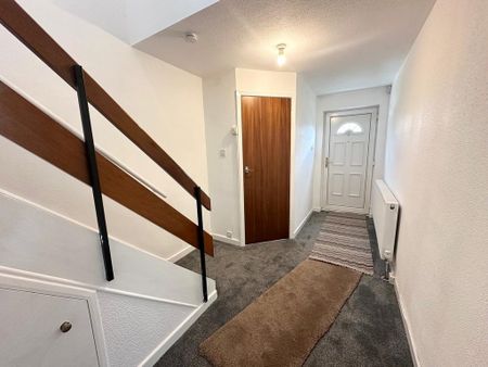 3 bedroom detached house to rent - Photo 5
