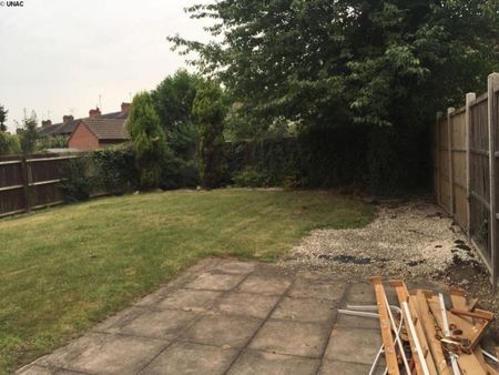 5 bedroom semi-detached house to rent - Photo 4