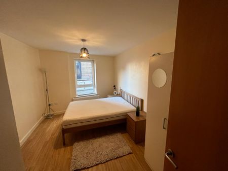 2 bedroom apartment to rent - Photo 4