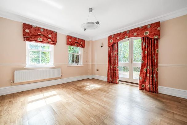 5 bedroom detached house to rent - Photo 1