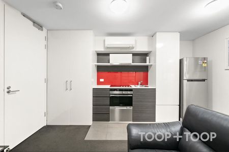 FURNISHED LIVING ON FLINDERS - Photo 5