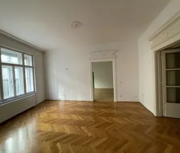 SANIERTE KLASSISCHE 4,5-ZIMMER-ALTBAU-WOHNUNG NÄHE WIEN-MITTE - BALKON! - Foto 1