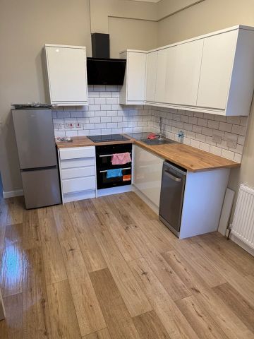 1 Bed Flat, Trinity Rd, SW17 - Photo 2