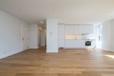 755 Avenue Road - Photo 3