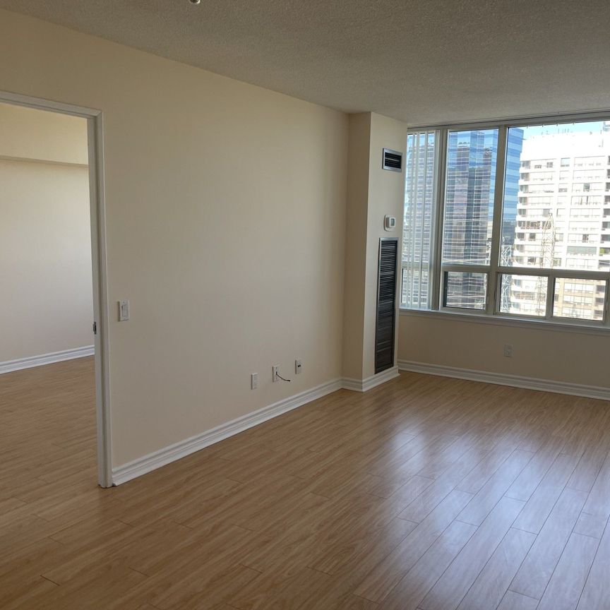For Lease - 7 Bishop Avenue Unit# 1712, Toronto, Ontario - Photo 1