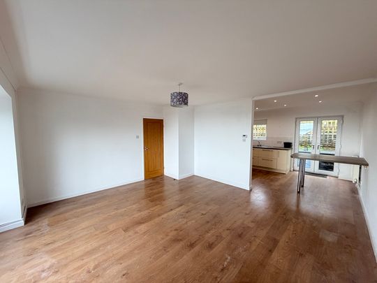 Brynmead Close, Tycoch, Swansea, SA2 - Photo 1