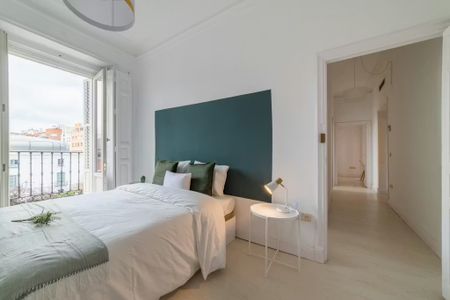 Calle de Santa Teresa, Madrid, Community of Madrid 28004 - Photo 5