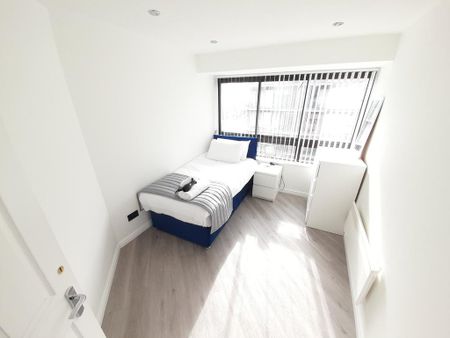 2 bedroom apartment to rent - Photo 4