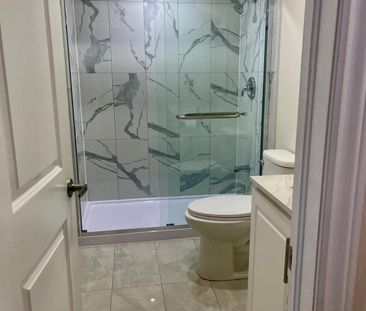 For Lease - 27 Bachelor Street, Brampton, Ontario - Photo 6