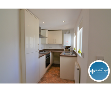 2 bedroom terraced house to rent - Photo 6