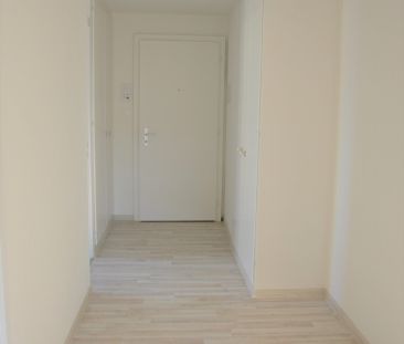 "moderne 3-Zimmer-Wohnung mit Balkon und eigener Waschmaschine" - Photo 2