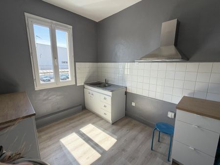 Location Appartement 3 pièces 86m² MERS LES BAINS 80350 - Photo 2