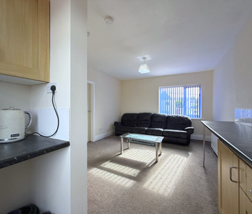 1 bedroom flat to rent - Photo 4