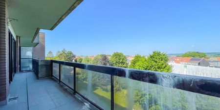 Appartement te huur in Ronse voor € 695 met 2 slaapkamers - Foto 2