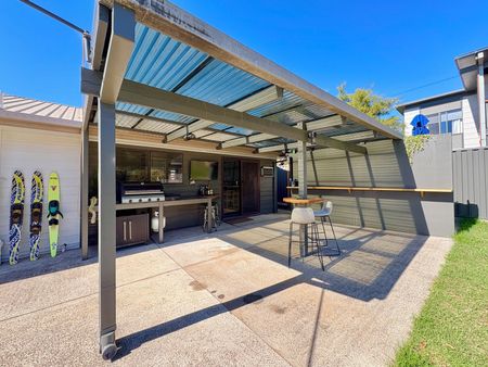 Charming Home with Spacious Yard - Photo 5
