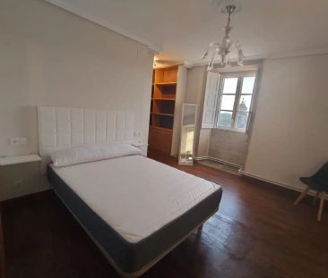 Apartamento de alquiler en Rúa Da Atalaia, Casco Histórico - Foto 6