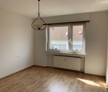 Location Appartement 4 pièces 95m² SARREGUEMINES 57200 - Photo 1