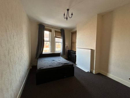 1 Bed Flat, London Road, CR7 - Photo 2