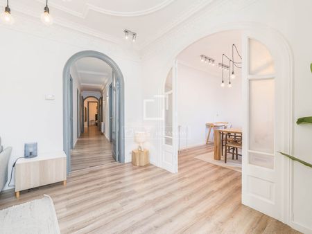 Excellent 4 Bedroom apartment for rent in El Born, Barcelona - Foto 2