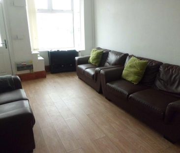 6 bedroom house to rent - Photo 3