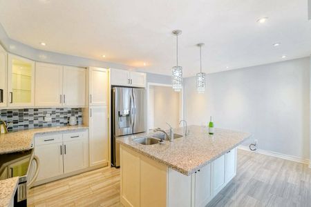 For Lease - 18 Maple Bush Avenue, Toronto, Ontario - Photo 5