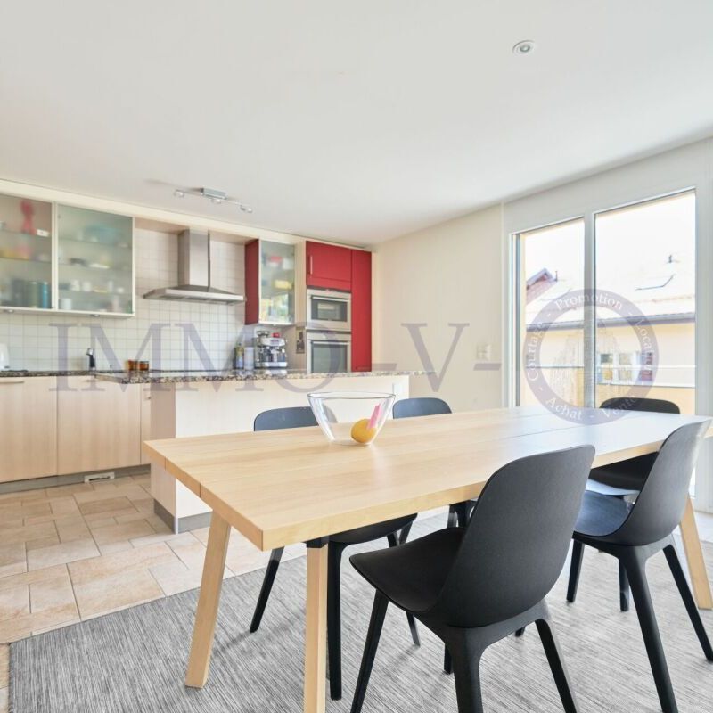 SPACIEUX ET LUMINEU EN DUPLEX AVEC BALCON-TERRASSE - Foto 1