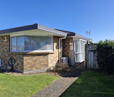 2 Bedrooms on Sackville - Photo 5