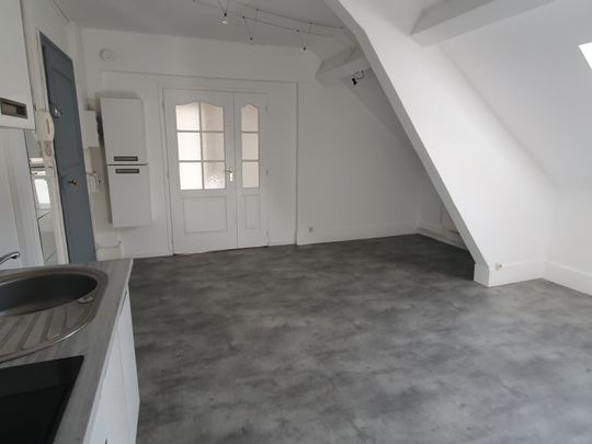 Location Appartement 3 pièces 43m² ST OMER 62500 - Photo 1